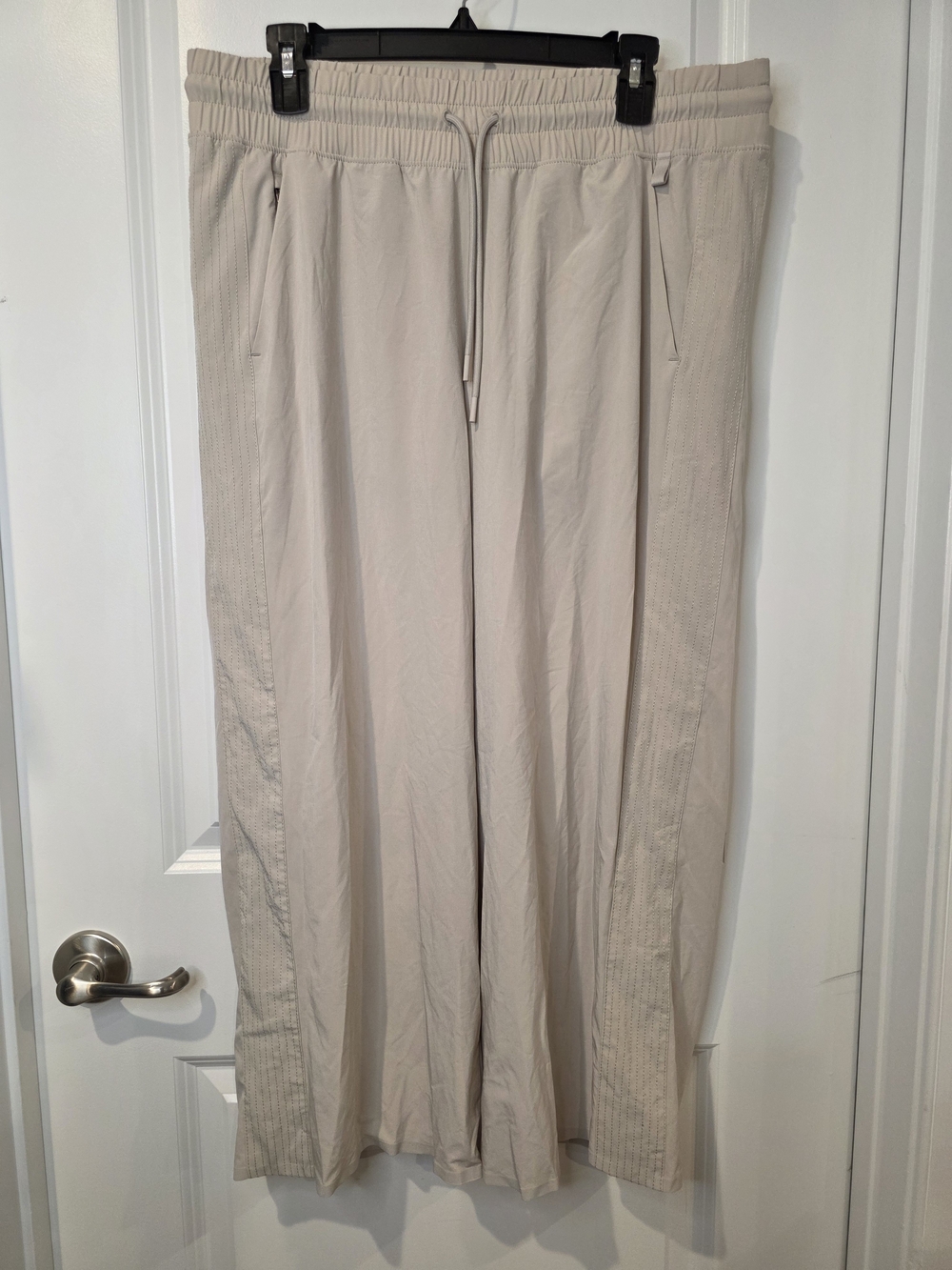 Athleta Avenue Wide-Leg Crop Pant